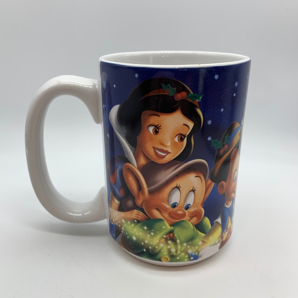 VTG 2004 Disney Snow White Pinocchio Mickey Pooh Tinkerbell Ceramic Coffee Mug